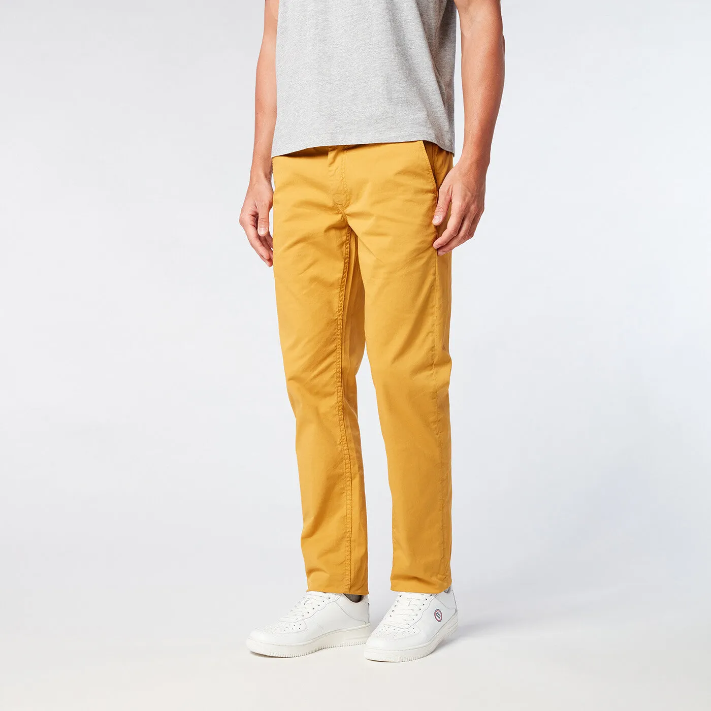 Chino 702 jaune coupe comfort fit