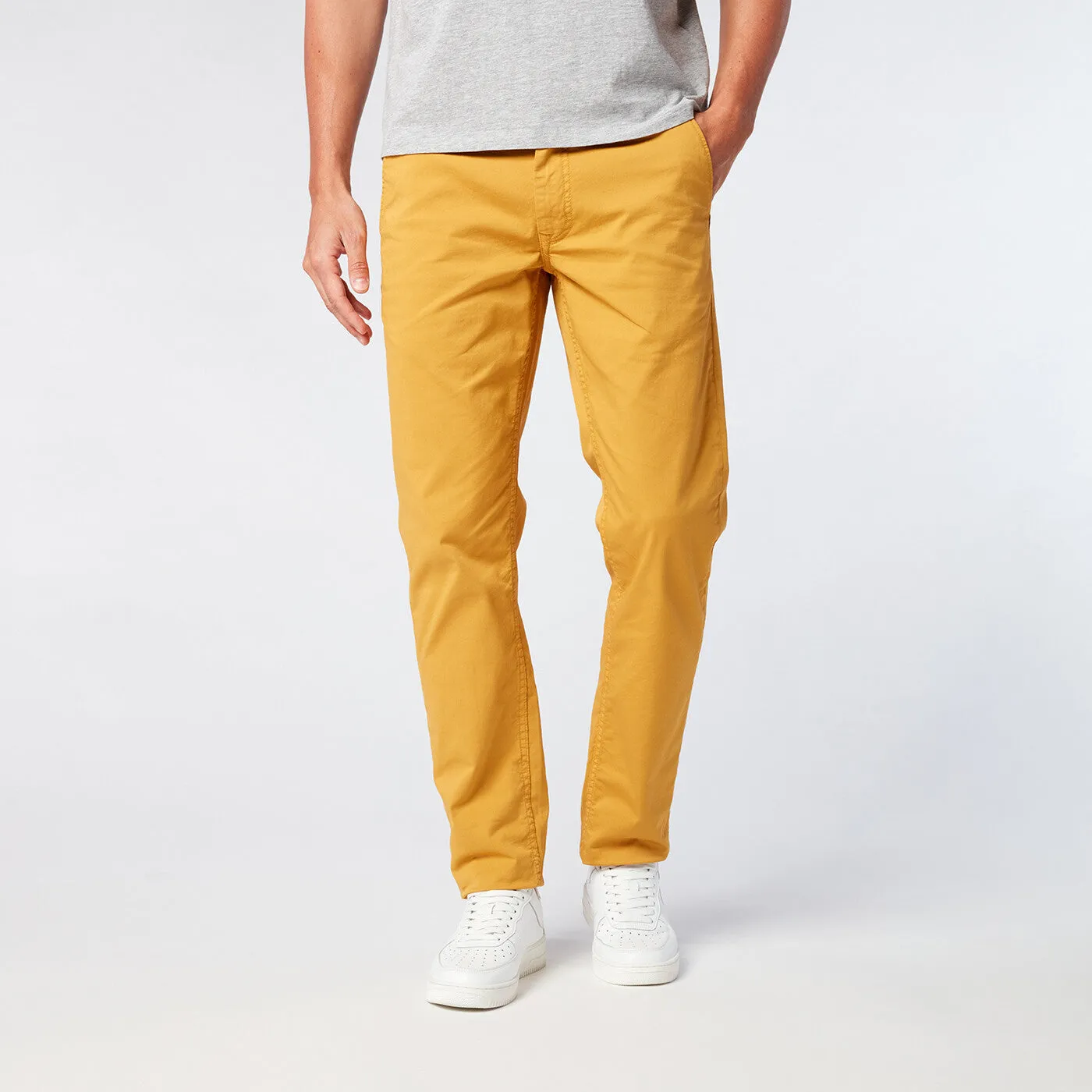 Chino 702 jaune coupe comfort fit