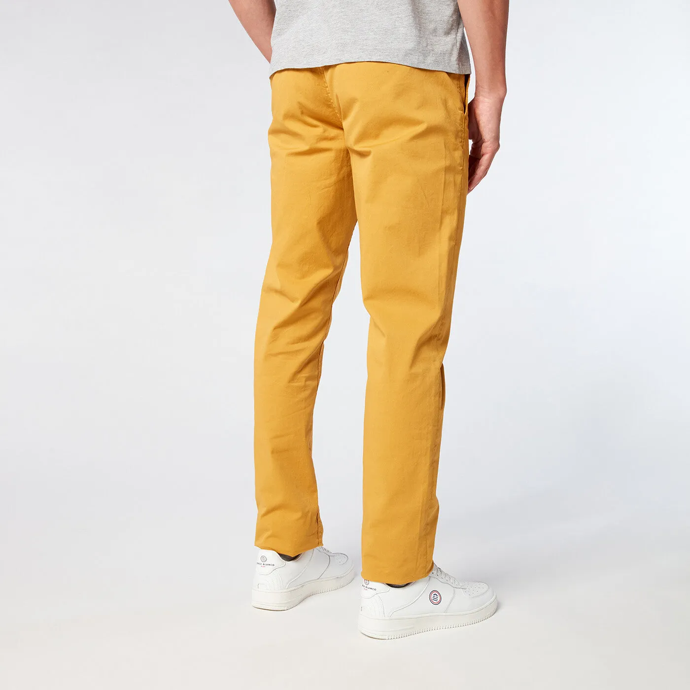 Chino 702 jaune coupe comfort fit