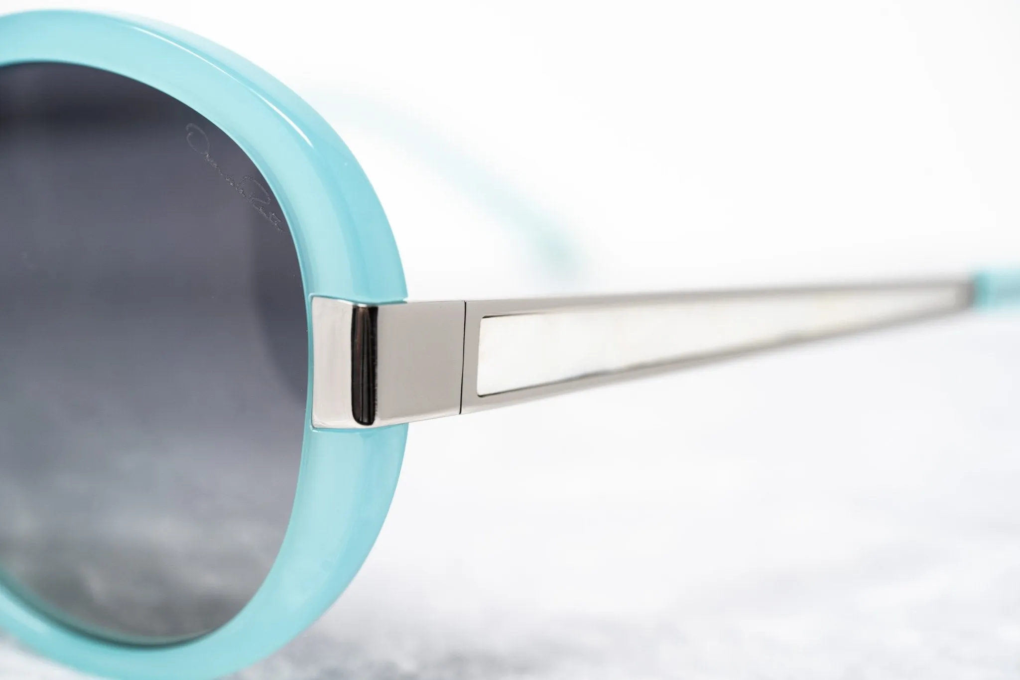 Oscar De La Renta Sunglasses Oversized Aqua and Grey