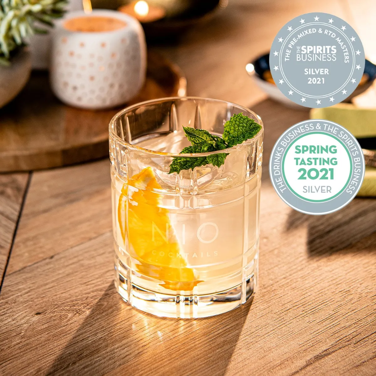 Serve the moment kit: 9 cocktails   2 tumblers and 1 ice mould FREE (25% Off)